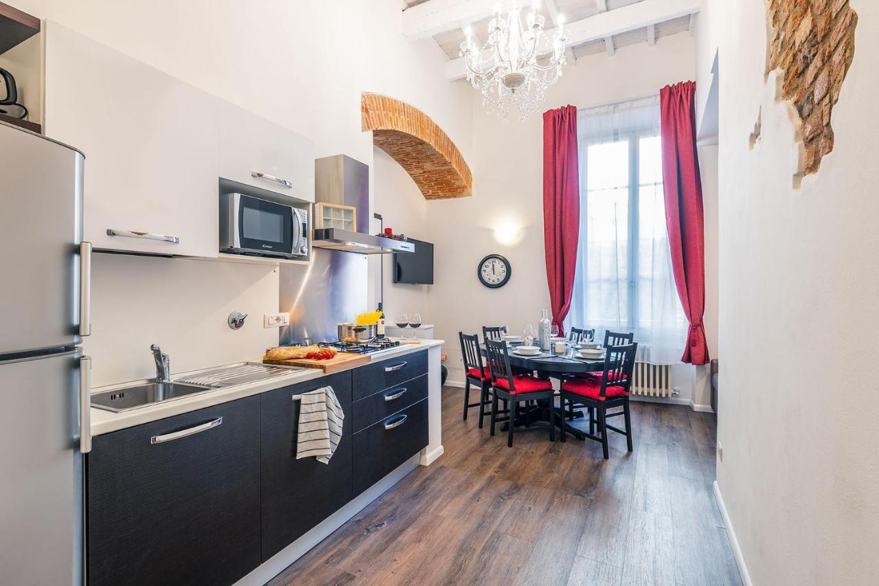 Lorenzo De' Medici Family Apartment Florence