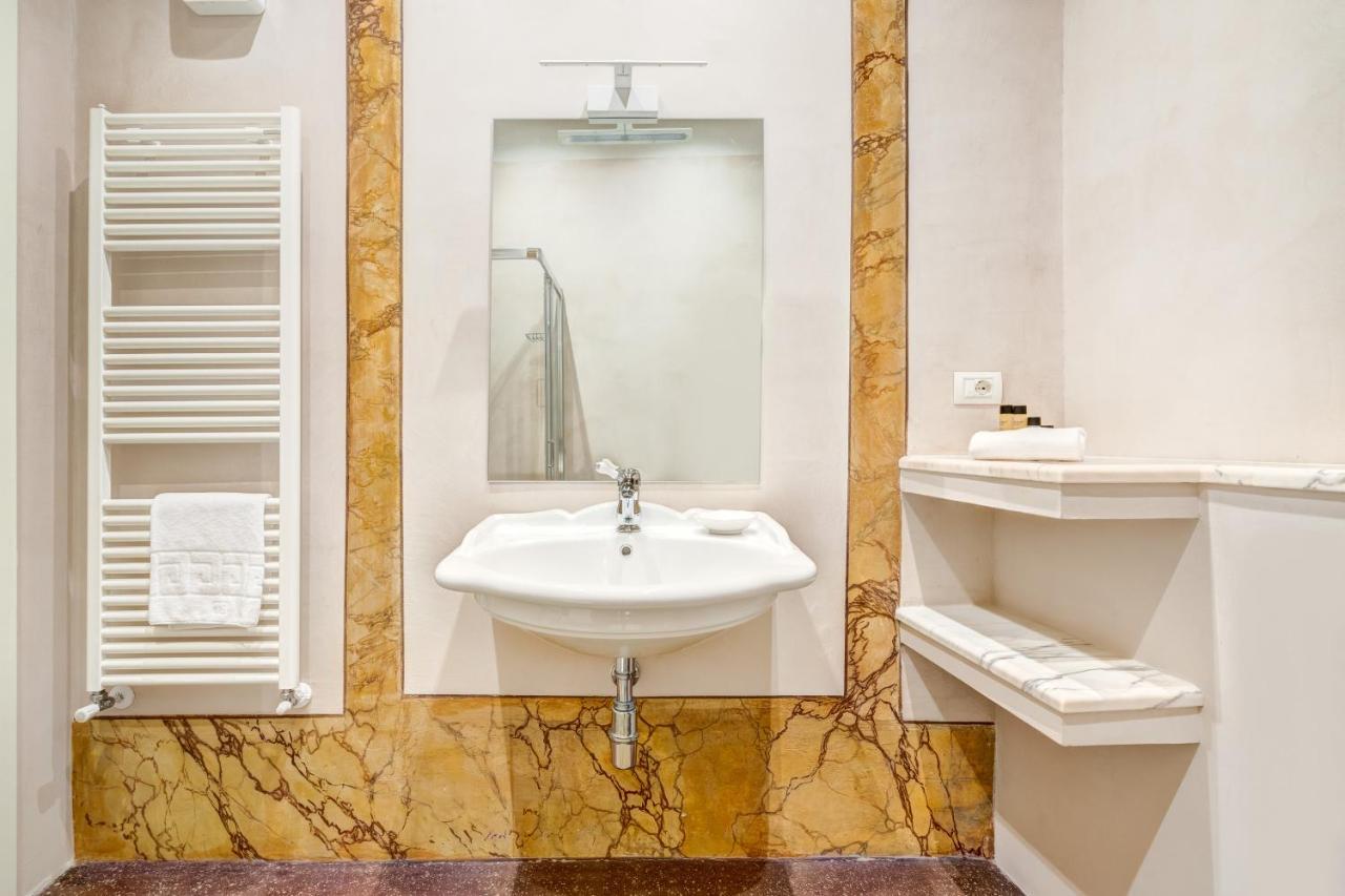Palazzo D'oltrarno - Residenza D'epoca 3*