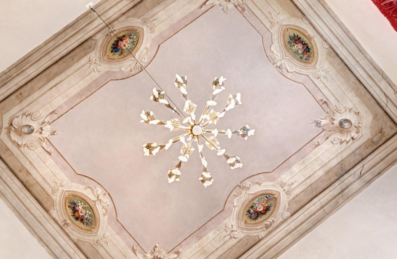 Palazzo D'oltrarno - Residenza D'epoca 3* Florença