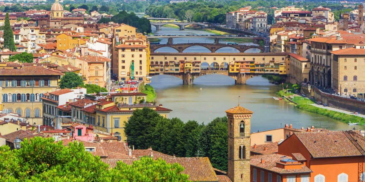 Historic Center! Charming Traditional Florentine Building - Ac,wifi - By Likehomeflorence Lejlighed
