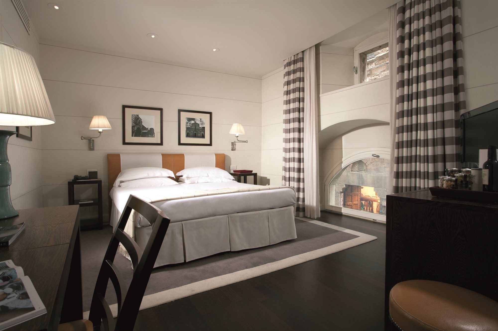 Gallery Art - Lungarno Collection Hotel 4*