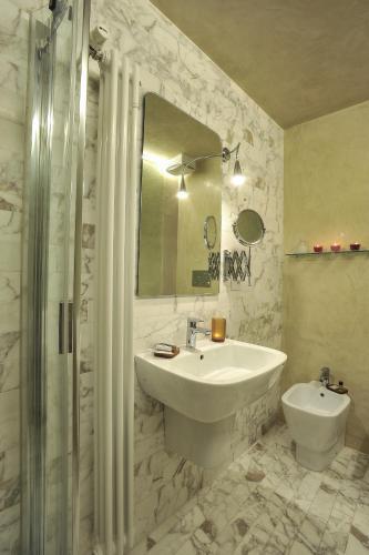Torre Dei Lari Residenza D'epoca Bed & Breakfast 3*