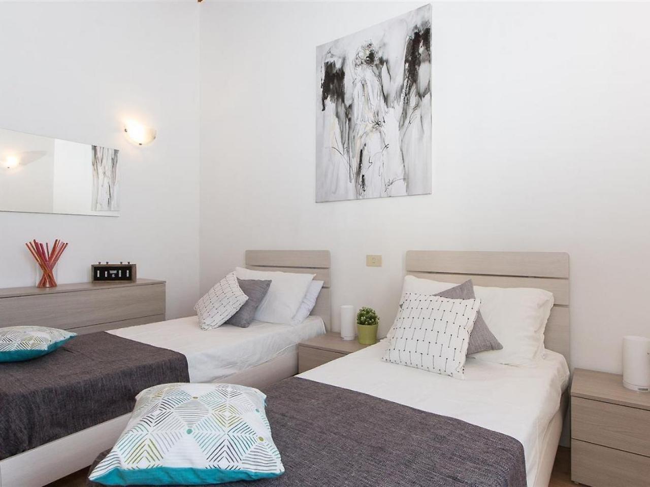 In Rome Rosselli Palace Deluxe 3 Apartamento *