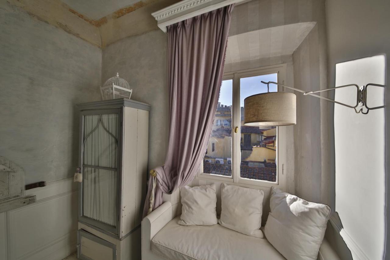 White By Mmega *