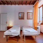 Santa Elisabetta 5