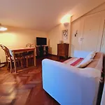 Mansarda Luminosa E Confortevole
