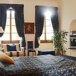 Tornabuoni La Petite Suite