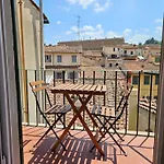 Santo Spirito Terrace Apartment With A View