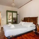 Suite Caravaggio- Camere Con Bagno Privato In Appartamento Condiviso Oltrarno