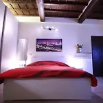 Visit Florentia Apartment