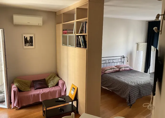 Sam\'S Central & Cosy Studio Apartment By The Old Town