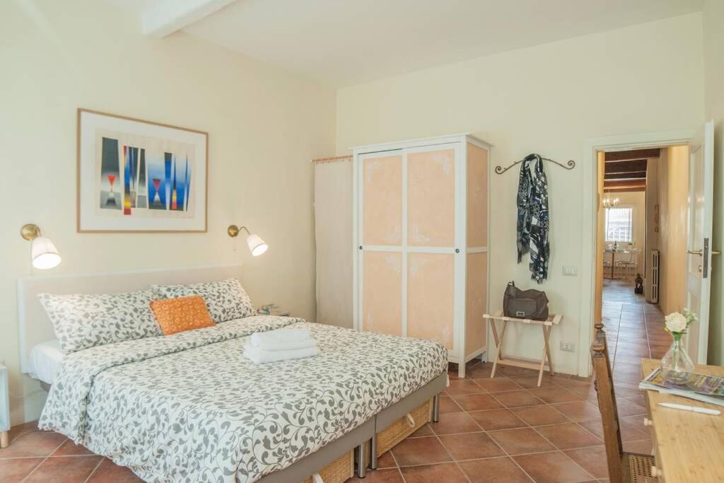 Lejlighed Cozy Macci Flat 4 People Near Santa Croce Square *
