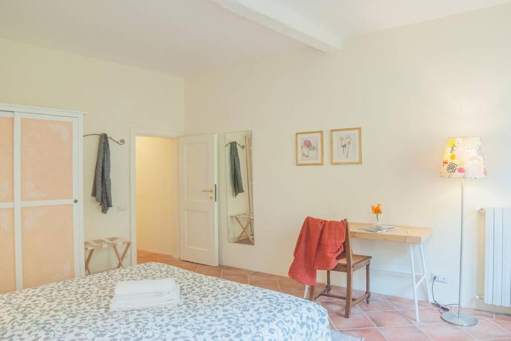 Lejlighed Cozy Macci Flat 4 People Near Santa Croce Square *
