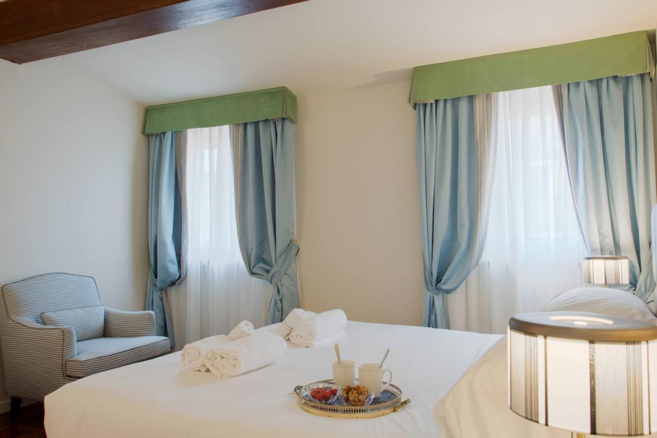 Dafne Magnificent Attic Overlooking The Duomo Appartement *