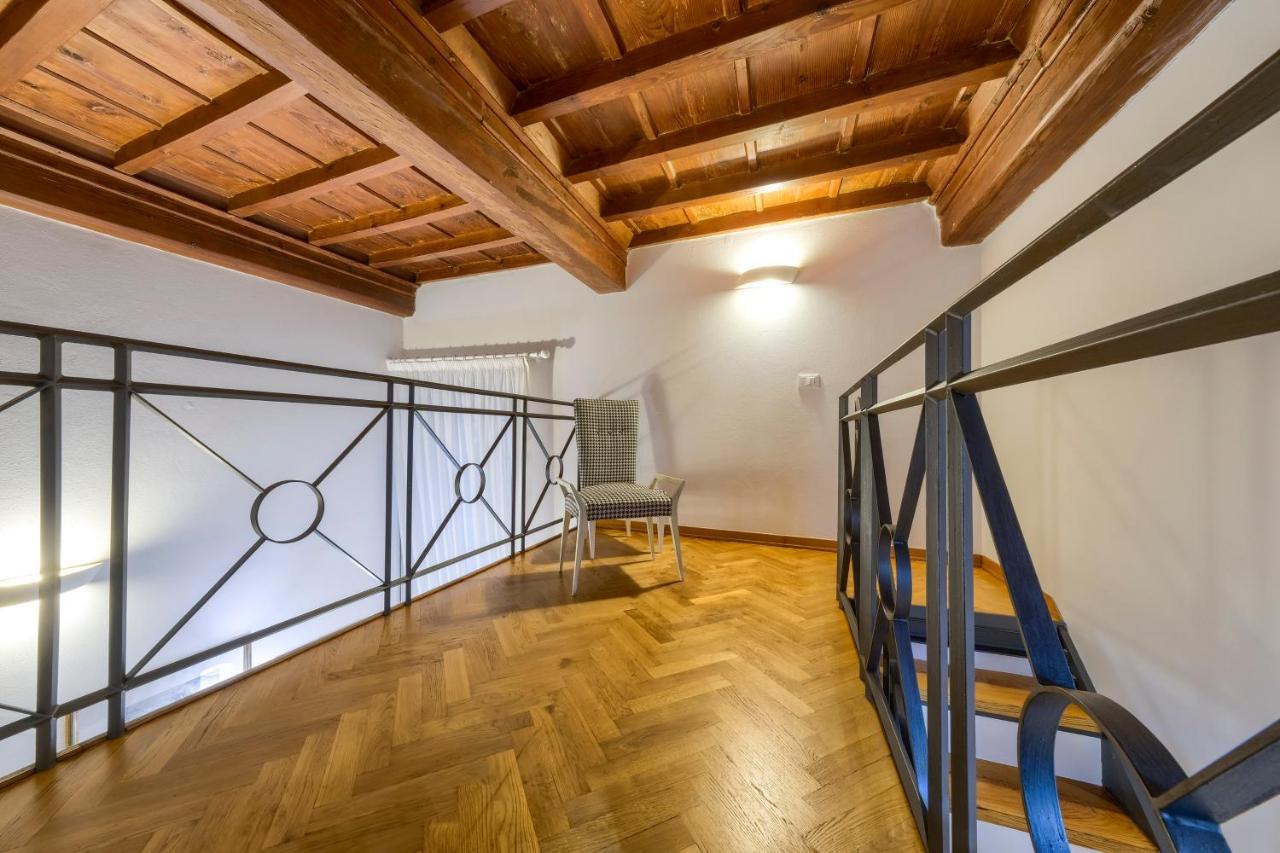 La Casa Di Bruna E Giordano In Santo Spirito * Florença