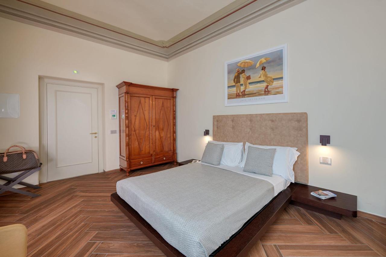 Residenza Mondragone Acomodação com café da manhã 