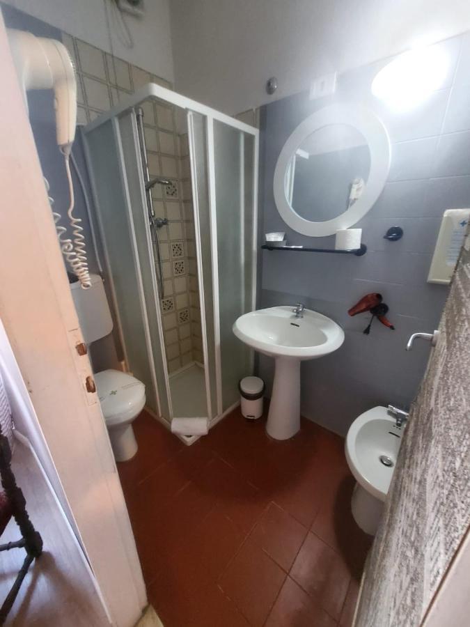 Fedora Hotell 2*