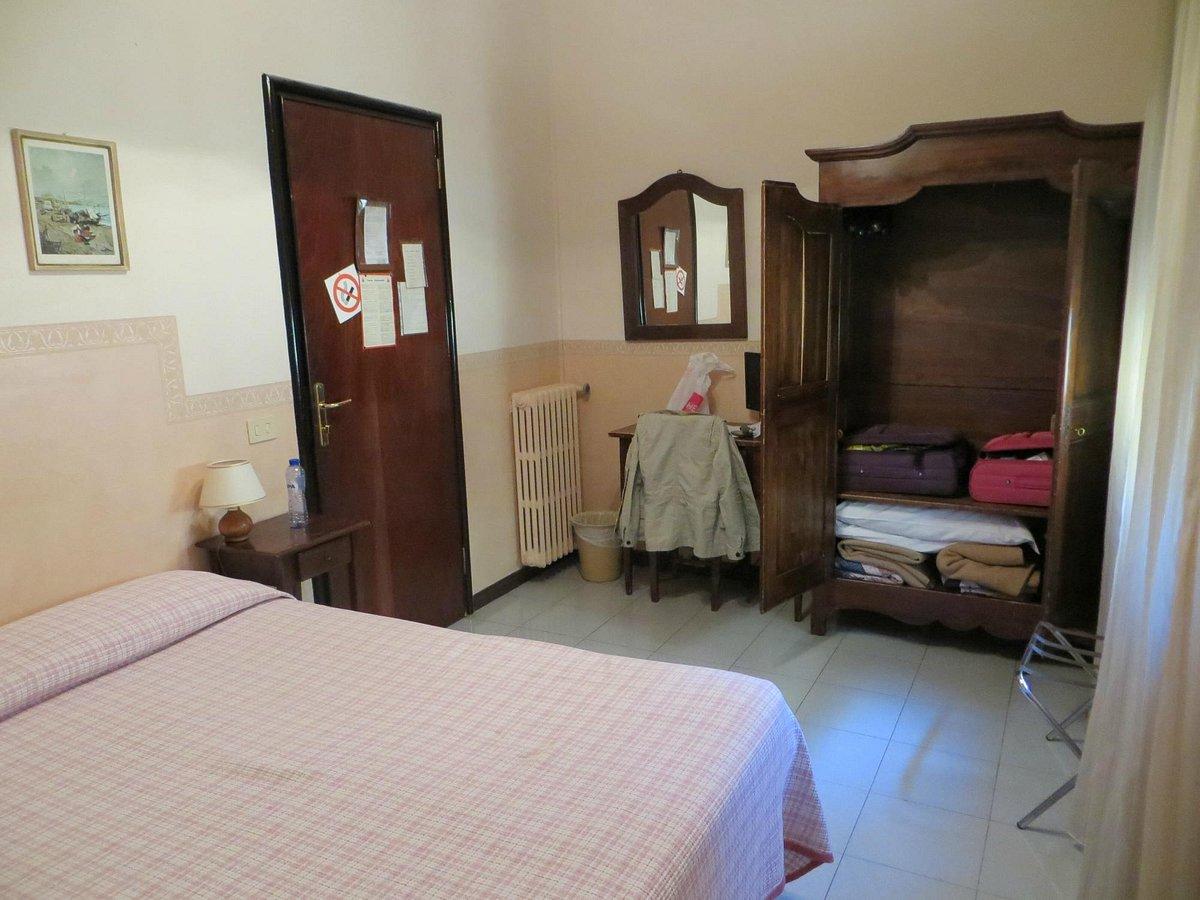 Delle Camelie Hotell 2*
