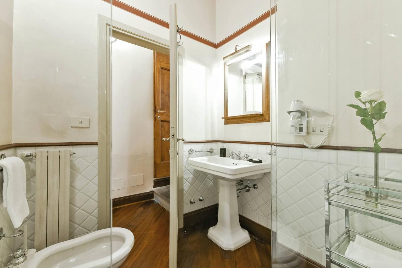 Buonarroti Big With Terrace In Oltrarno Firenze
