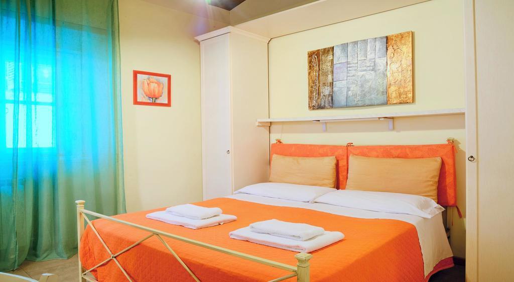 Sani Tourist House Casa de hóspedes 3*