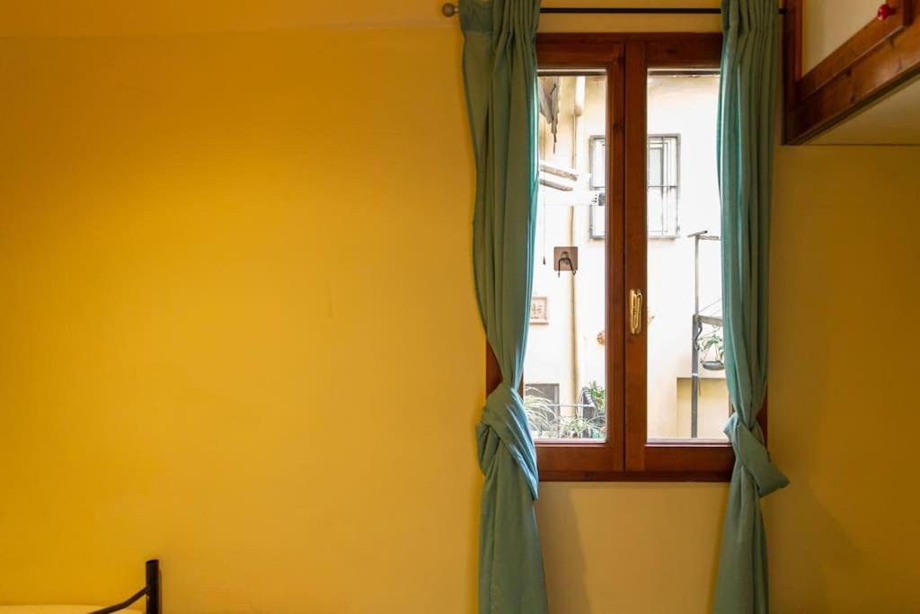Near The Basilica Of San Lorenzo Apartment *