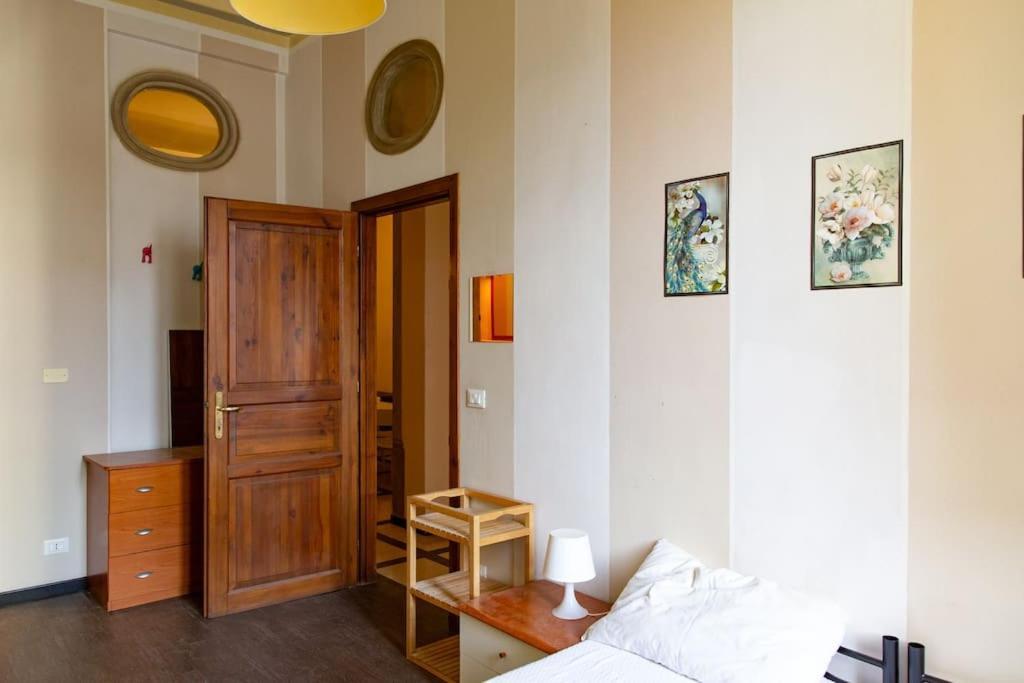 Near The Basilica Of San Lorenzo Apartment
