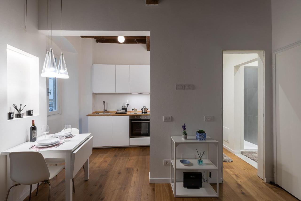Appartamento Alighieri's Suite-hosted By Sweetstay Firenze