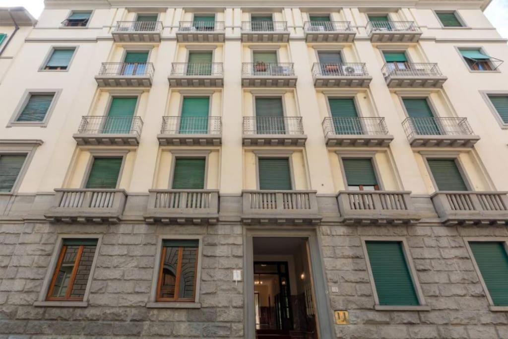 Stylish Four Bedrooms - Center Appartamento *