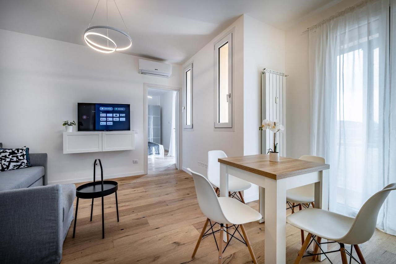 Yid Penthouse Design Apt Novoli Leilighet