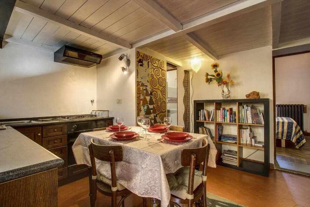 Two Bedrooms Near The Duomo * Firenze