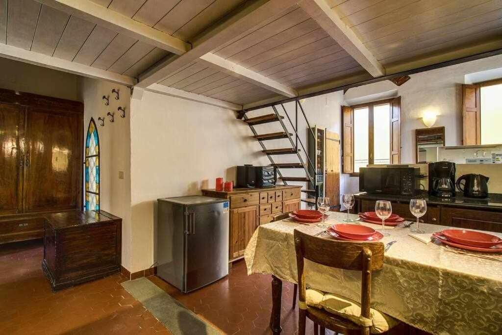 Lejlighed Two Bedrooms Near The Duomo Firenze