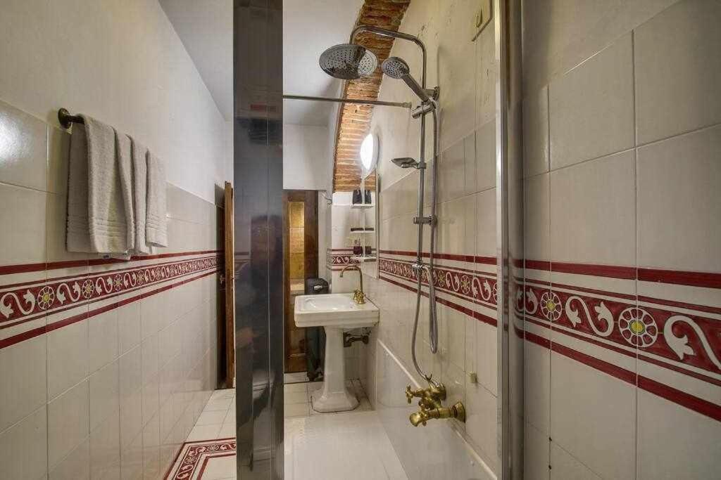 Lejlighed Two Bedrooms Near The Duomo *