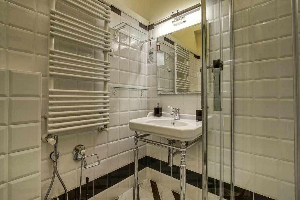 Leilighet Salvemini Elegant Close To Piazza Santa Croce *