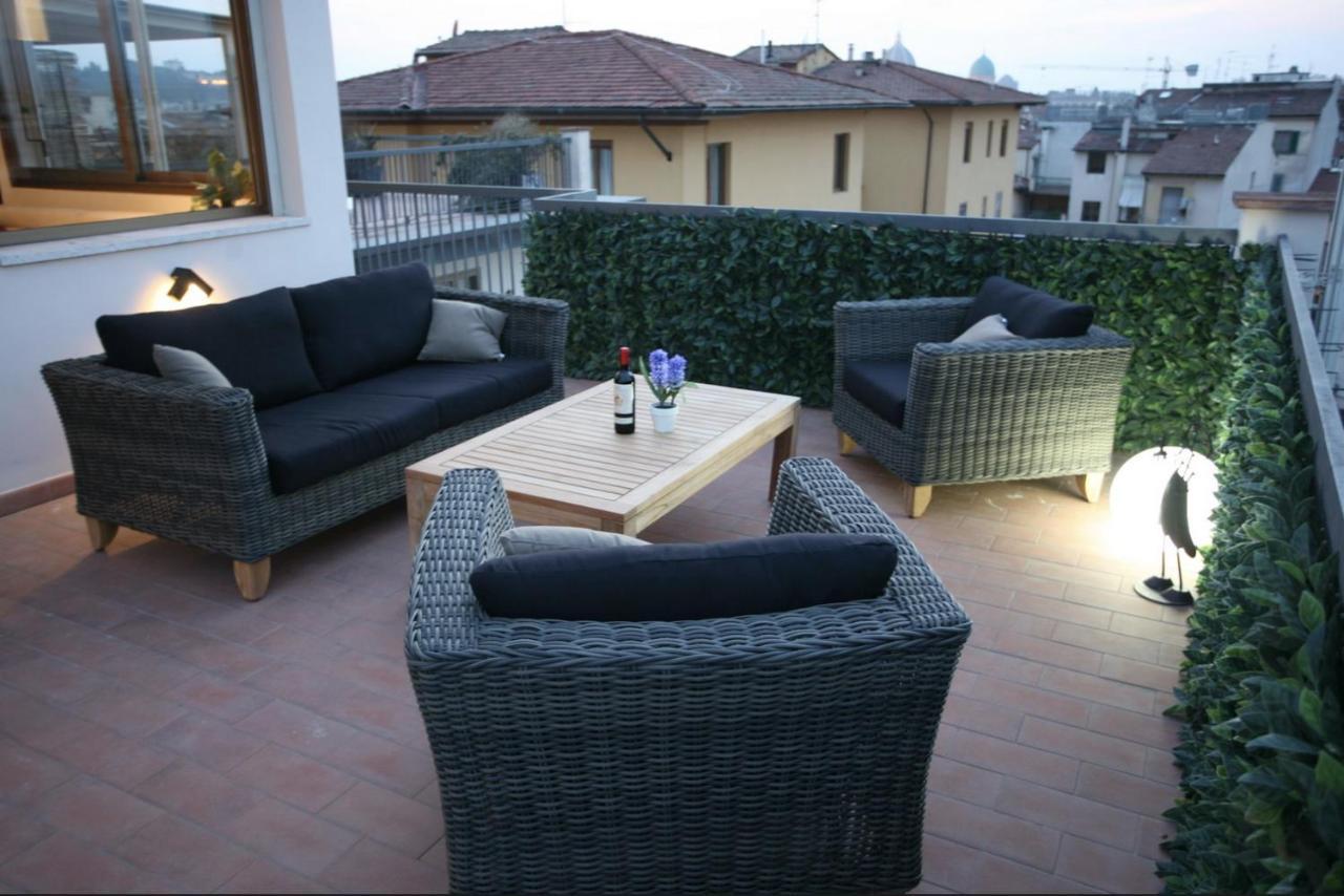 Rilassante Superattico Con Viste Sulle Coline E Jacuzzi - Perfetta Fuga Romantica Lejlighed *