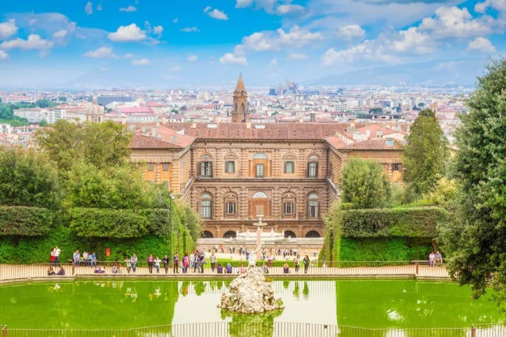 Uffizi Gallery In The Heart Of The Florence