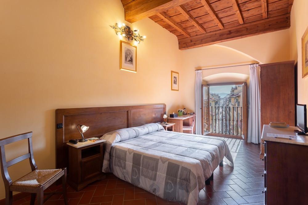 Palazzo Graziani 2*