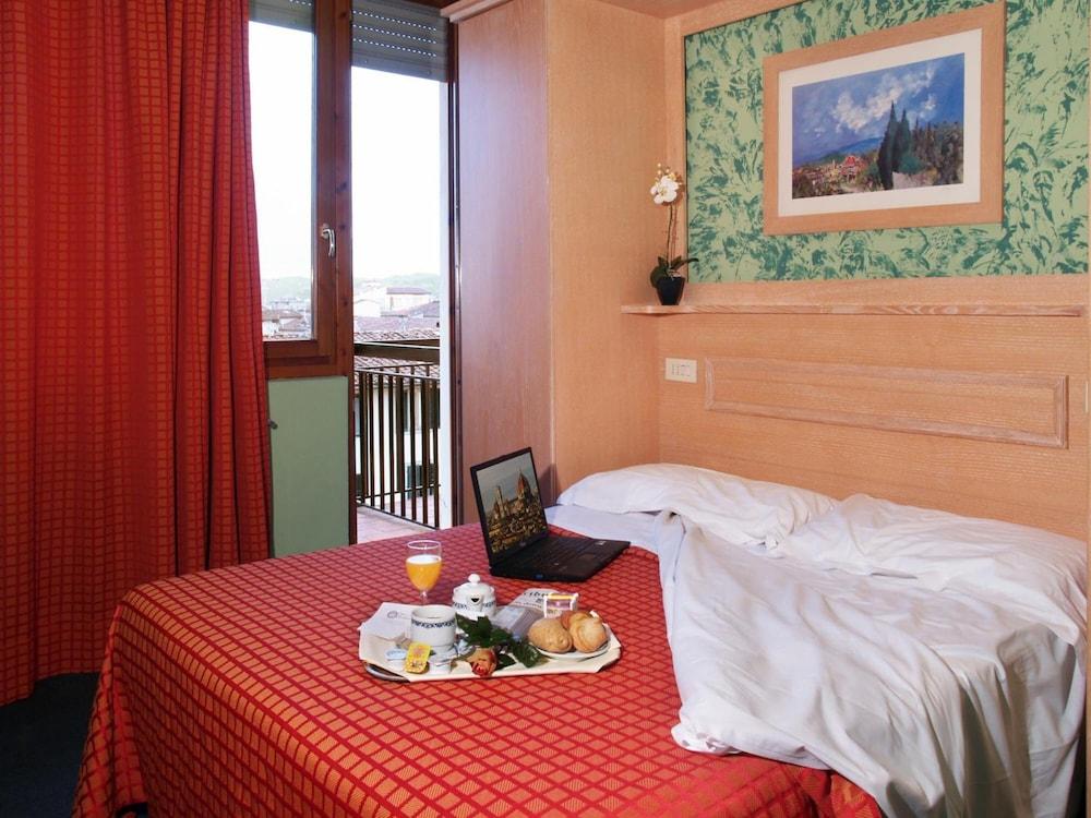 Meridiana 3*