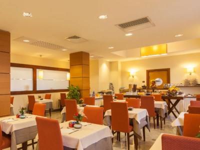 Nilhotel Hotel 4*