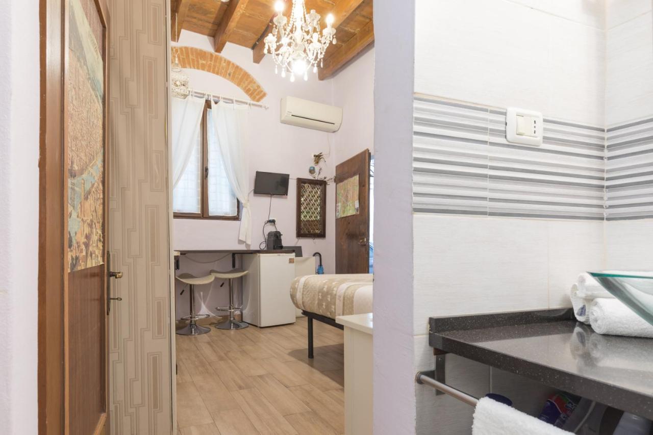 Edo Apartment