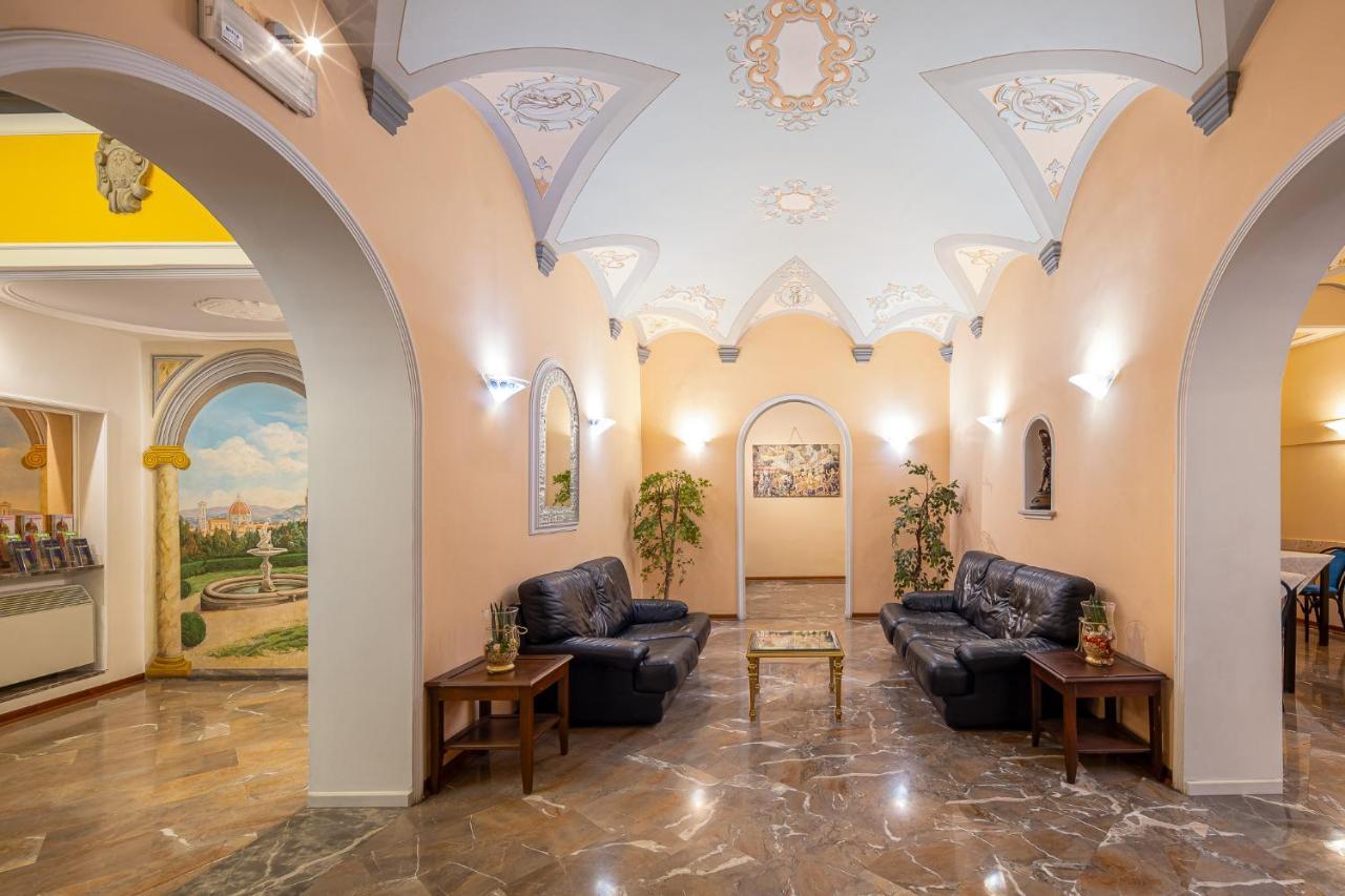 Hotell Hotel City 3*