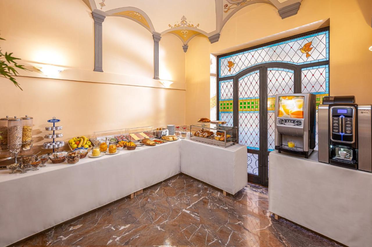 Hotel City Hotell 3*