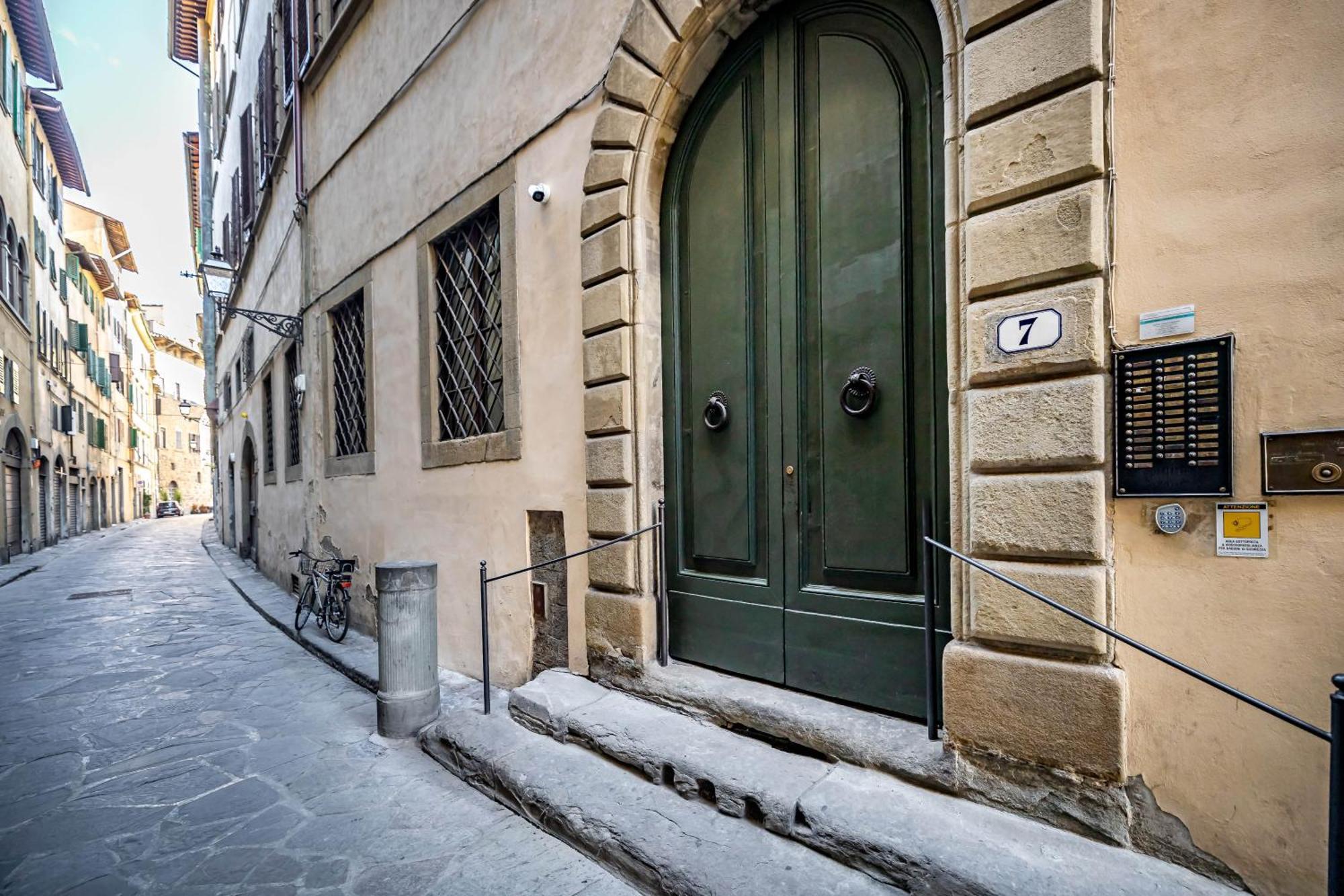 Yid Bargello Luxury Appartement *