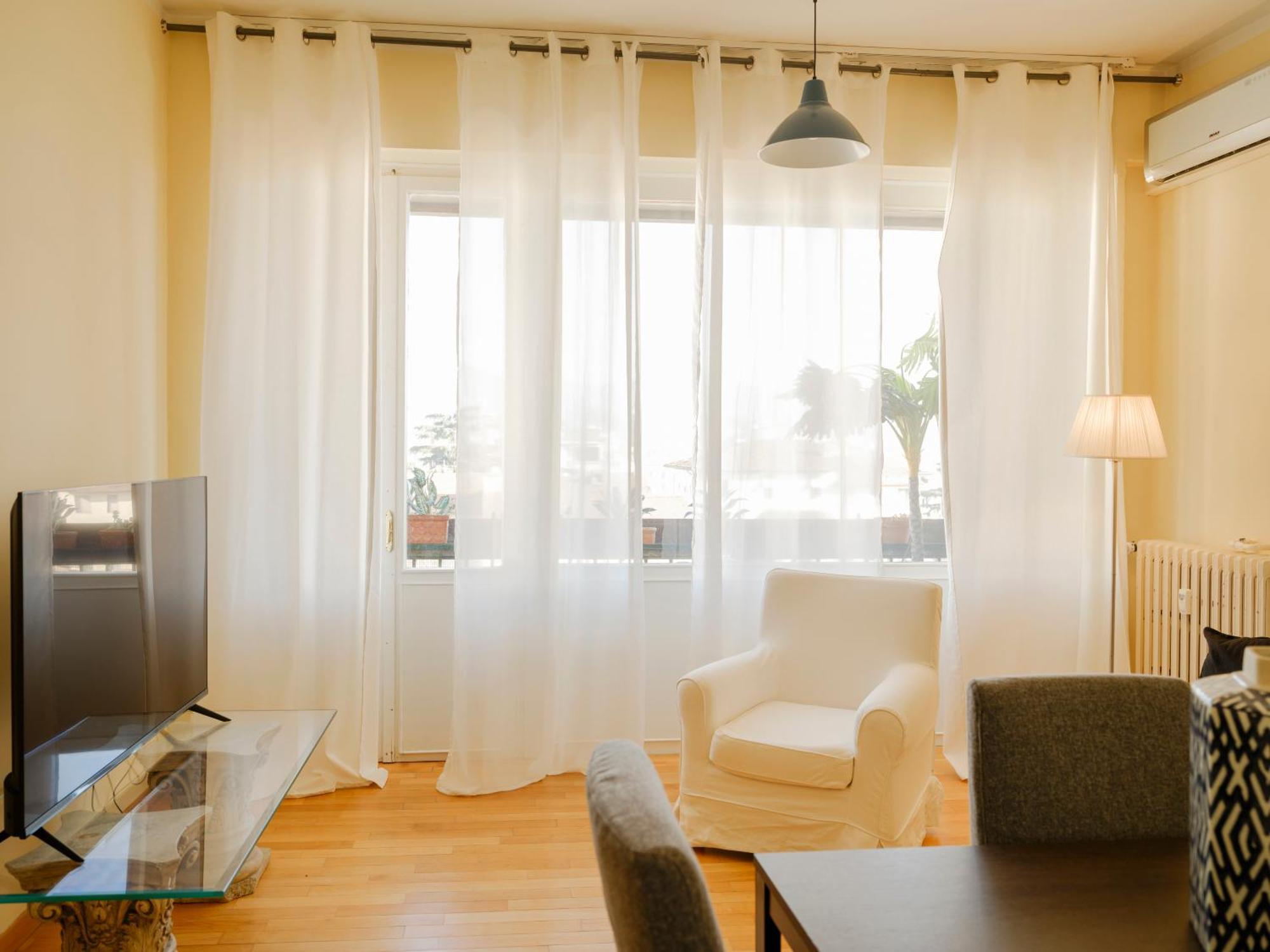 Casa Ari - Bright And Spacious Flat With Terrace Florence