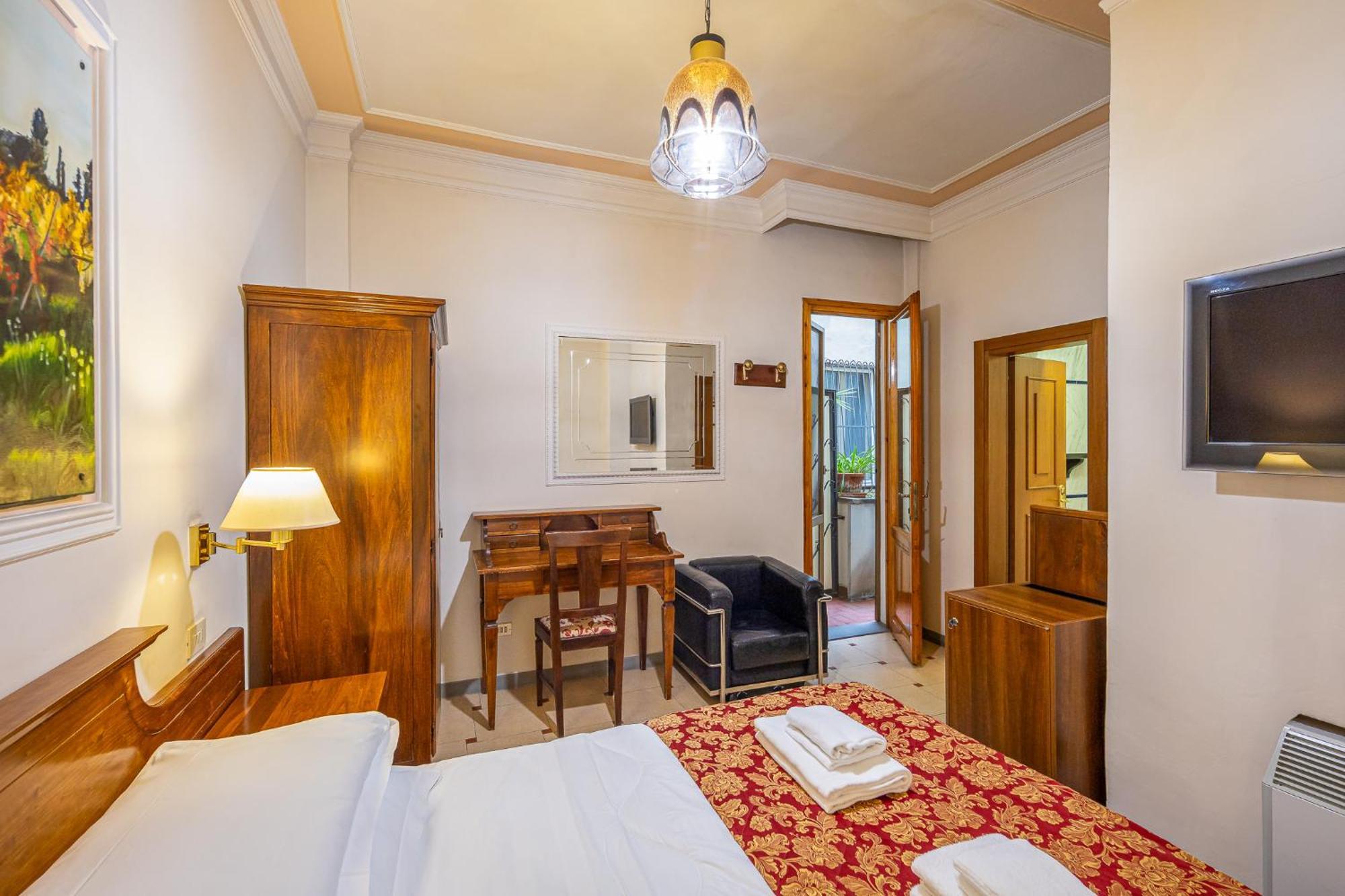 Hotel City Hotell 3*