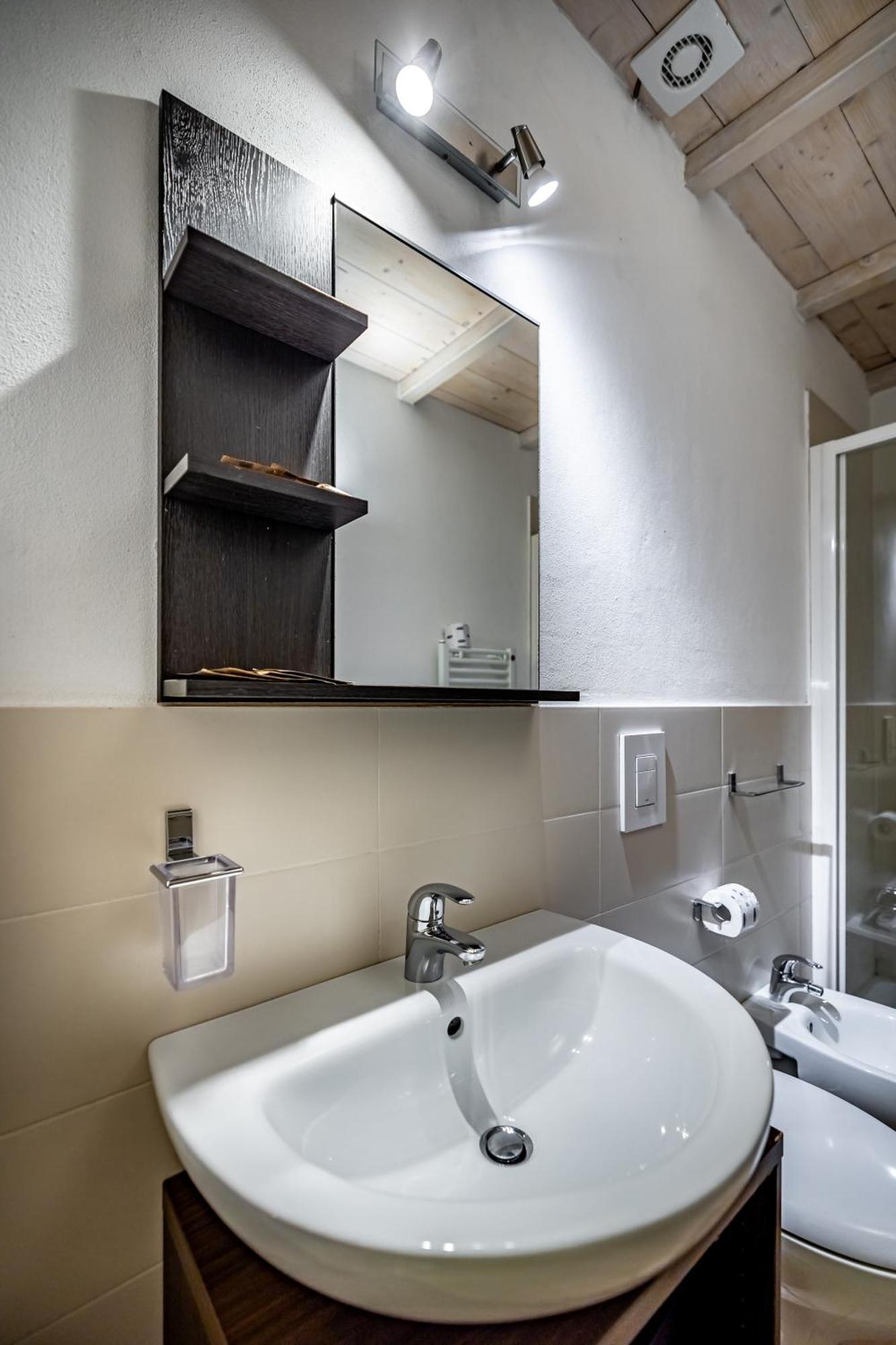 Roommo Beccaria * Firenze