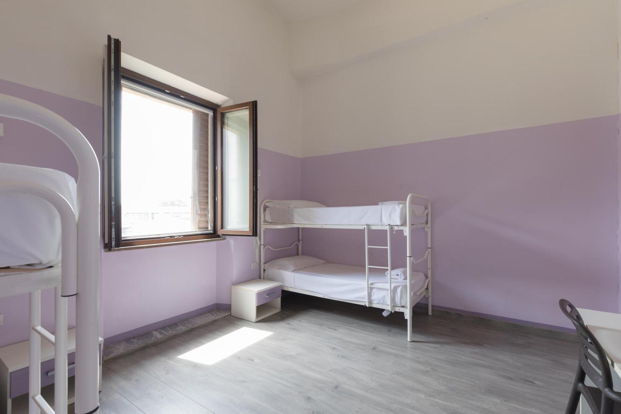 & 7 * Firenze