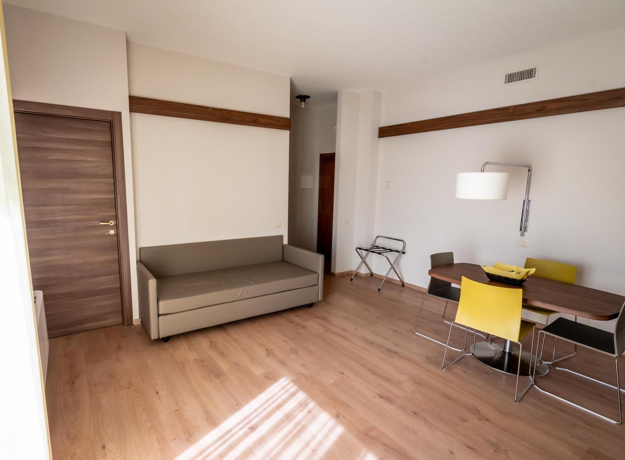 Aparthotel Porta Al Prato 4*
