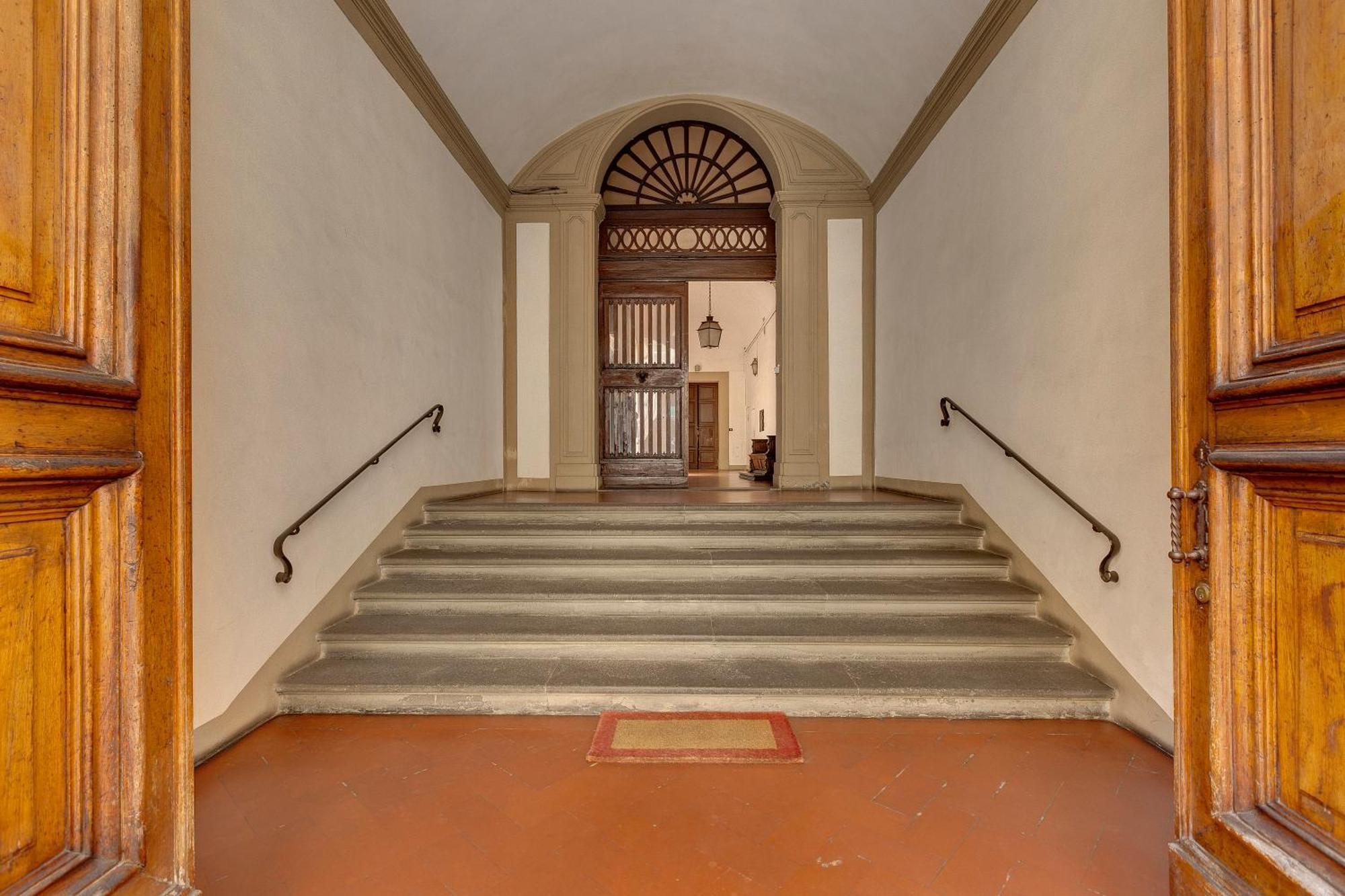 Tintori Luxury Palace By Mamo Firenze
