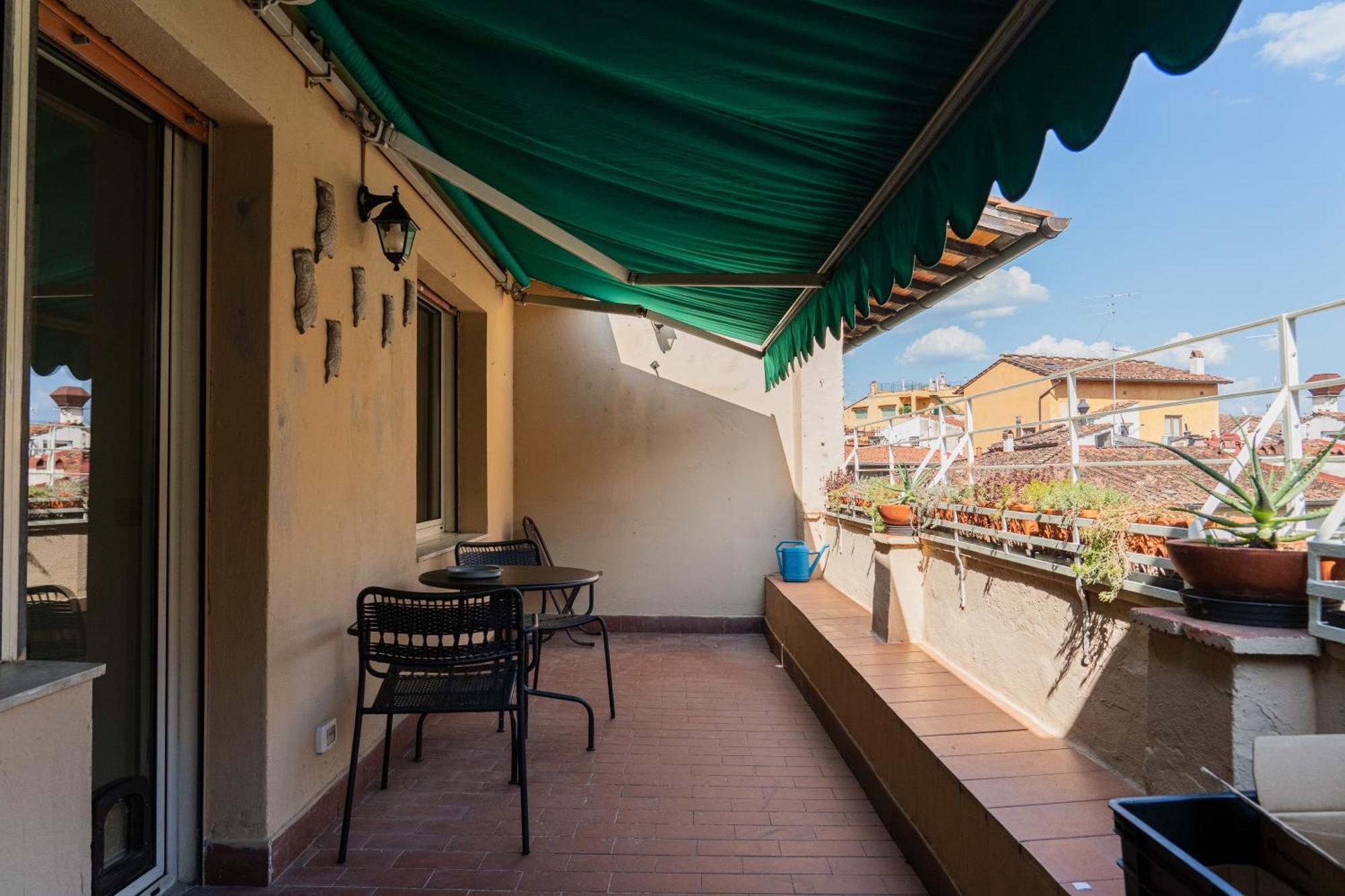 Appartement Friendly & Small 1-br With Beautiful Terrace Florence
