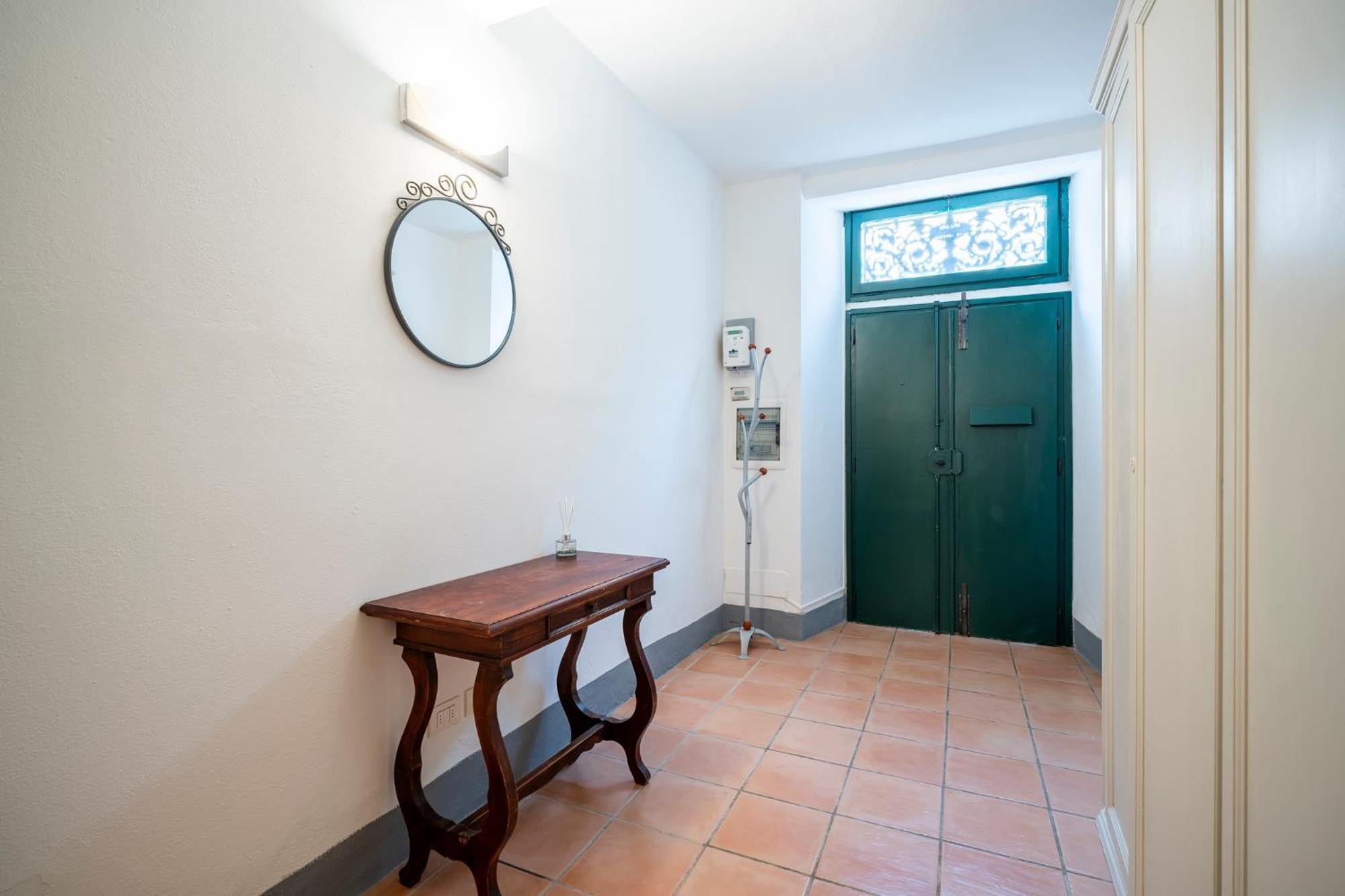 Station With Garden Appartement Florence